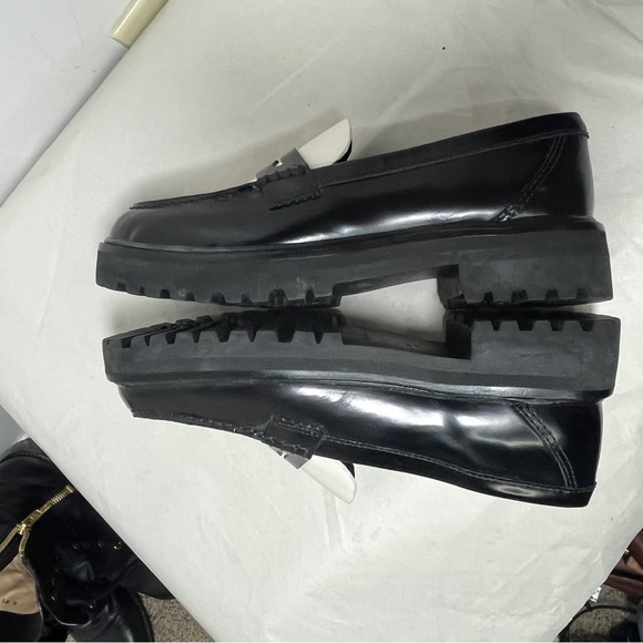 Reformation Agathea Chunky Loafer Black & White Patent Upper Lugg Sole Sz 7.5 - Picture 11 of 14